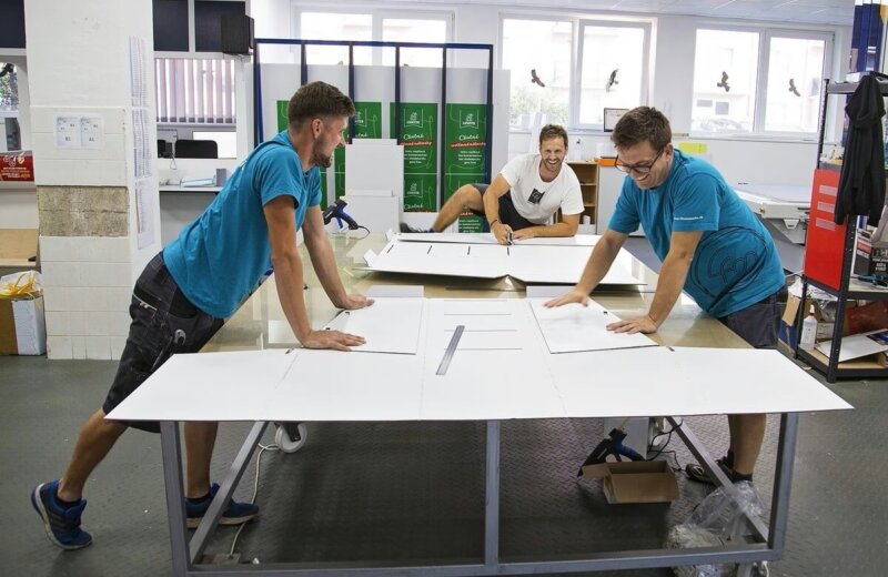 Od Excelu k efektivnímu řízení firmy: Jak CRM FLOWii pomáhá reklamní agentuře 4from media